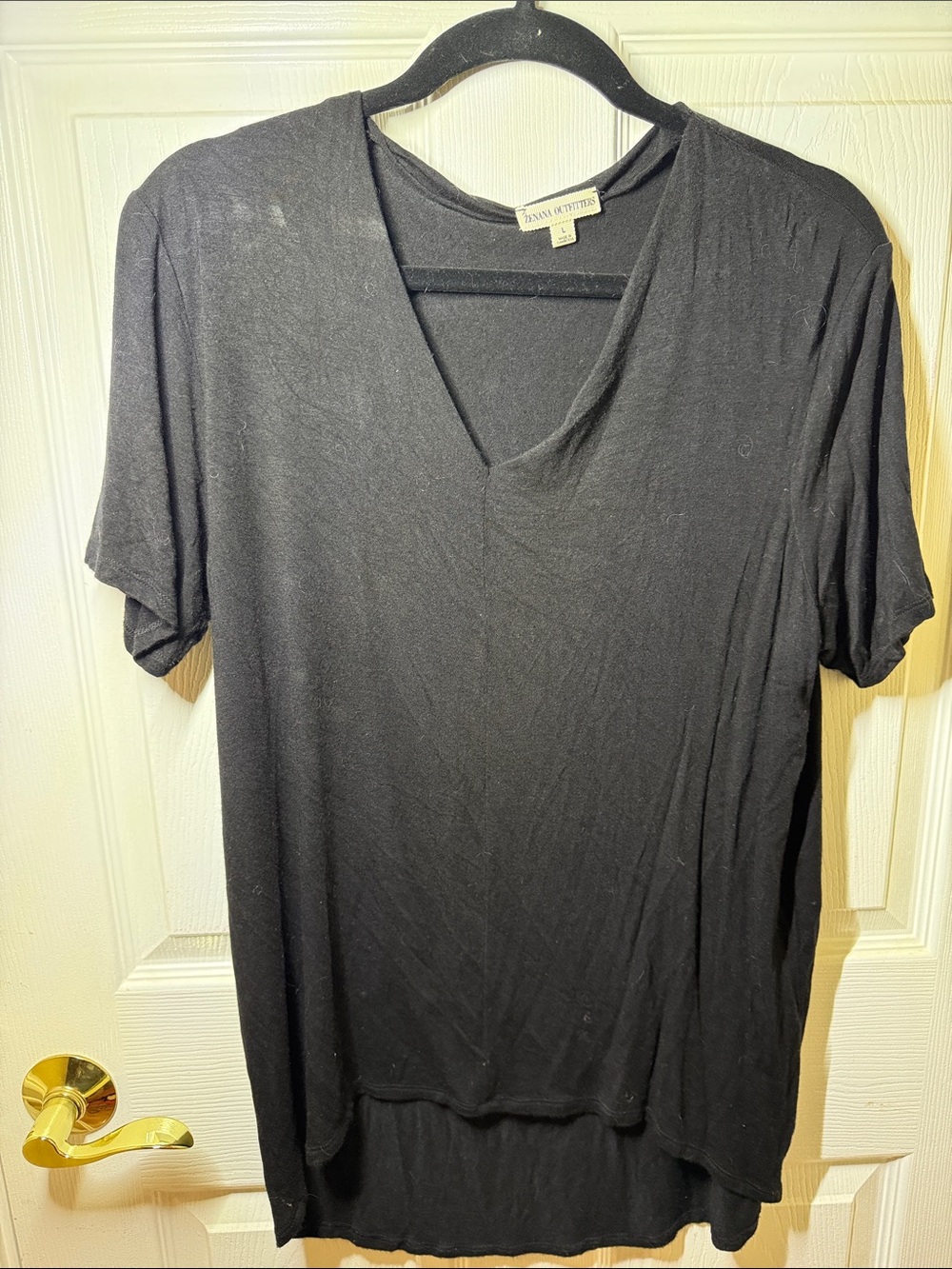 Zenana Outfitters Black V-Neck Short Sleeve Tee